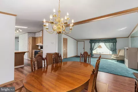 183 Greenbriar Dr S, Bath, PA 18014 photo 20