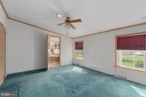 183 Greenbriar Dr S, Bath, PA 18014 photo 38
