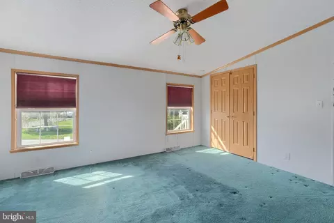 183 Greenbriar Dr S, Bath, PA 18014 photo 39