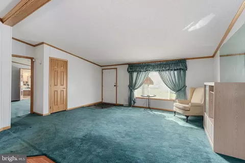 183 Greenbriar Dr S, Bath, PA 18014 photo 14