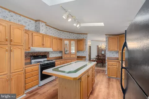 183 Greenbriar Dr S, Bath, PA 18014 photo 26