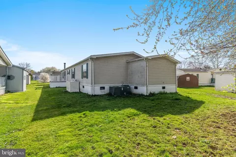 183 Greenbriar Dr S, Bath, PA 18014 photo 8