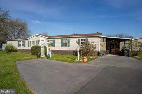 183 Greenbriar Dr S, Bath, PA 18014 photo 5