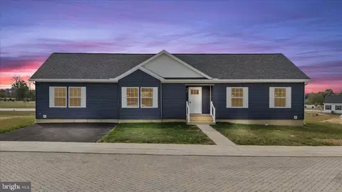 3983 Hastings Rd, Walnutport, PA 18088