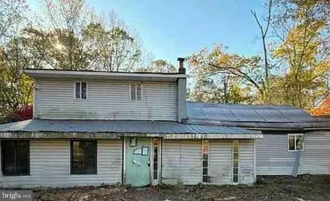 4750 Three Mile Ln, Walnutport, PA 18088