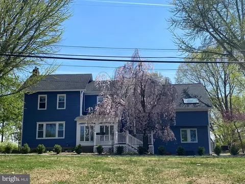 306 Paxinosa Rd W, Easton, PA 18040