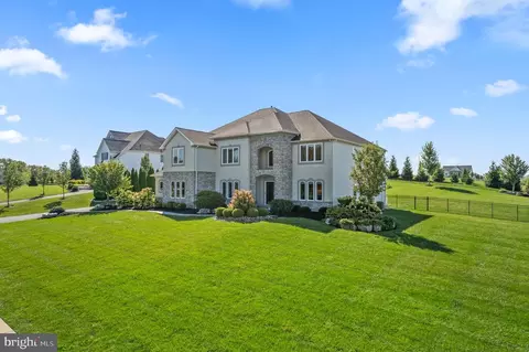 4350 Saratoga Dr, Bethlehem, PA 18020