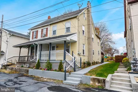 125 Wabash Ave, Bath, PA 18014