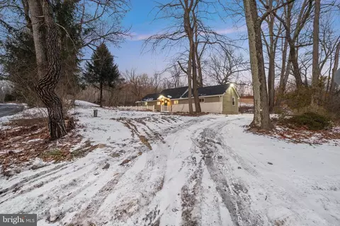 656 Creek Rd, Bath, PA 18014 photo 27