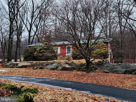 939 Constitution Ave, Pen Argyl, PA 18072