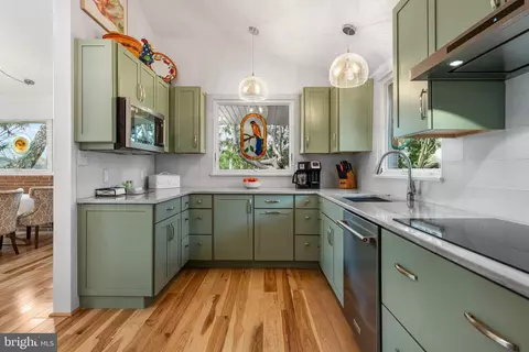 Kitchen - 436 E Macada Rd, Bethlehem, PA 18017 photo 2 of 6