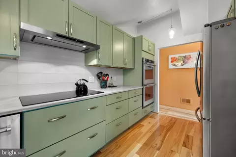 Kitchen - 436 E Macada Rd, Bethlehem, PA 18017 photo 3 of 6