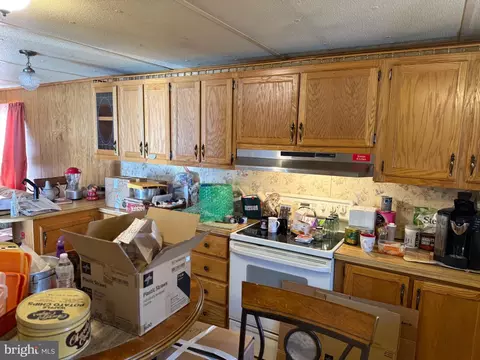 172 Moorestown Dr, Bath, PA 18014 photo 16