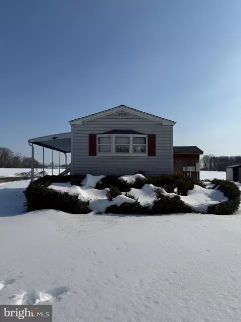 172 Moorestown Dr, Bath, PA 18014 photo 2