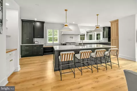 Kitchen - 1803 Apple Tree Ln E, Bethlehem, PA 18015 photo 2 of 3