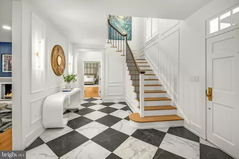 Entry Way - 1803 Apple Tree Ln E, Bethlehem, PA 18015 photo 1 of 6