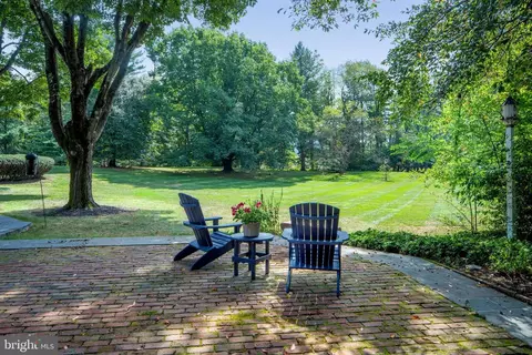 Exterior - 1803 Apple Tree Ln E, Bethlehem, PA 18015 photo 2 of 15