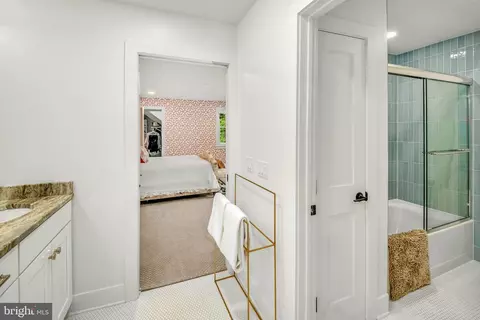 Entry Way - 1803 Apple Tree Ln E, Bethlehem, PA 18015 photo 6 of 6