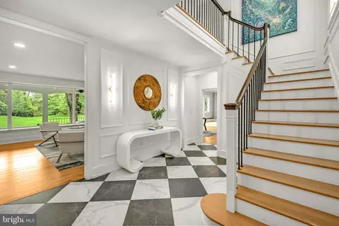 Entry Way - 1803 Apple Tree Ln E, Bethlehem, PA 18015 photo 4 of 6