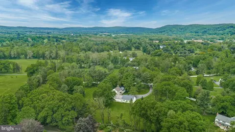 View/Area - 1803 Apple Tree Ln E, Bethlehem, PA 18015 photo 1 of 1