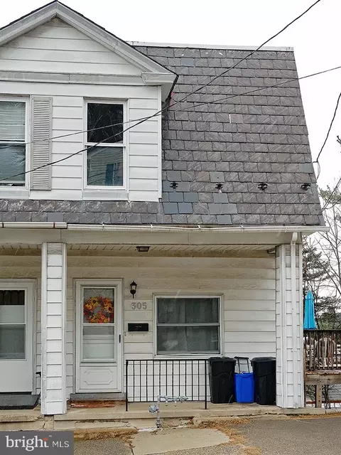 305 W 8th St, Bethlehem, PA 18015