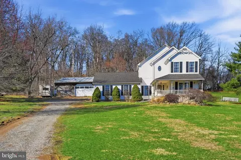 2531 Apple St, Hellertown, PA 18055