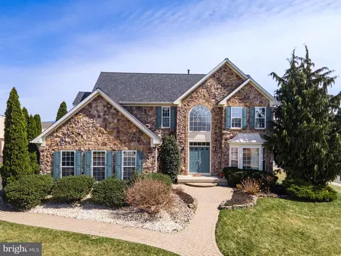 7 Lower Way Rd, Easton, PA 18045