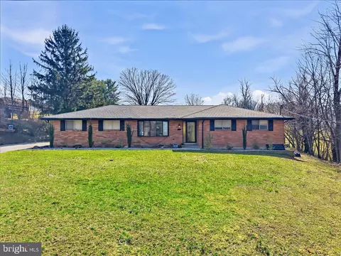 150 Diehl Rd, Easton, PA 18042