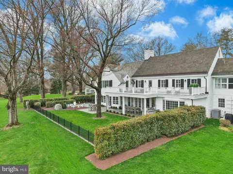 1584 Weyhill Cir, Bethlehem, PA 18015