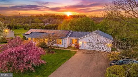540 Bauer Rd, Bath, PA 18014