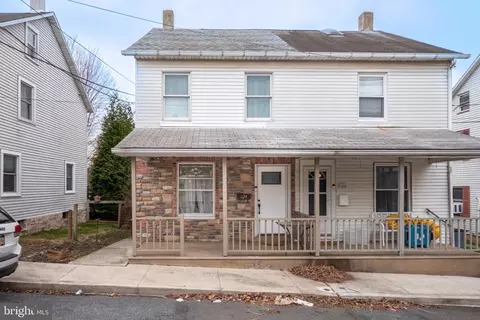 1124 Furnace St, Hellertown, PA 18055
