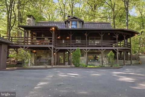 2244 Springtown Hill Rd, Hellertown, PA 18055
