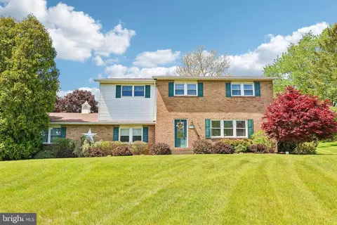 574 Carol Ln, Bath, PA 18014