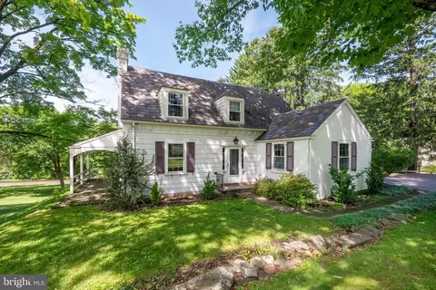 3135 Center St, Bethlehem, PA 18017