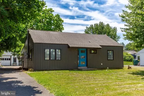 2424 Northwood Ave, Easton, PA 18045