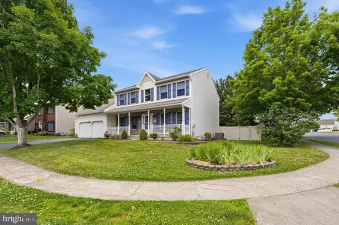 4095 Ross Rd, Bethlehem, PA 18020