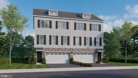 221 Winding Rd, Forks Township, PA 18040