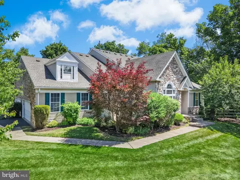 1871 Caryn Dr, Hellertown, PA 18055