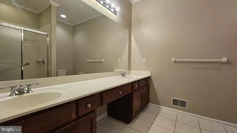 Entry Way - 1866 Gregory Pl, Hellertown, PA 18055 photo 5 of 9