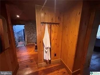 Entry Way - 3590 Drifting Dr, Hellertown, PA 18055 photo 13 of 14