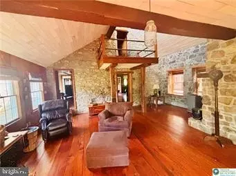 Entry Way - 3590 Drifting Dr, Hellertown, PA 18055 photo 6 of 14