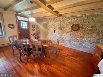 Entry Way - 3590 Drifting Dr, Hellertown, PA 18055 photo 3 of 14