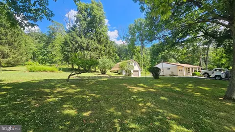 Exterior - 2529 Ringhoffer Rd, Hellertown, PA 18055 photo 7 of 7