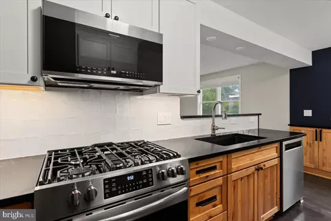 Kitchen - 303 Cedar Rd, Hellertown, PA 18055 photo 2 of 2
