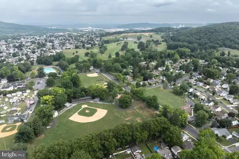View/Area - 303 Cedar Rd, Hellertown, PA 18055 photo 1 of 2