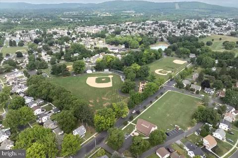 View/Area - 303 Cedar Rd, Hellertown, PA 18055 photo 2 of 2