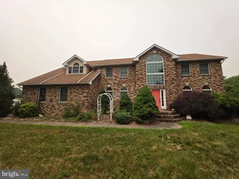 630 Clearfield Rd, Nazareth, PA 18064
