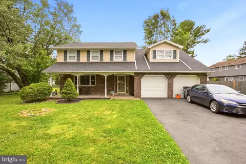 4008 Oakland Rd, Bethlehem, PA 18020