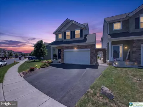 2214 Huntington Ln, Easton, PA 18040
