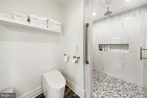 Bath - 2048 Forge Run, Bethlehem, PA 18015 photo 3 of 5